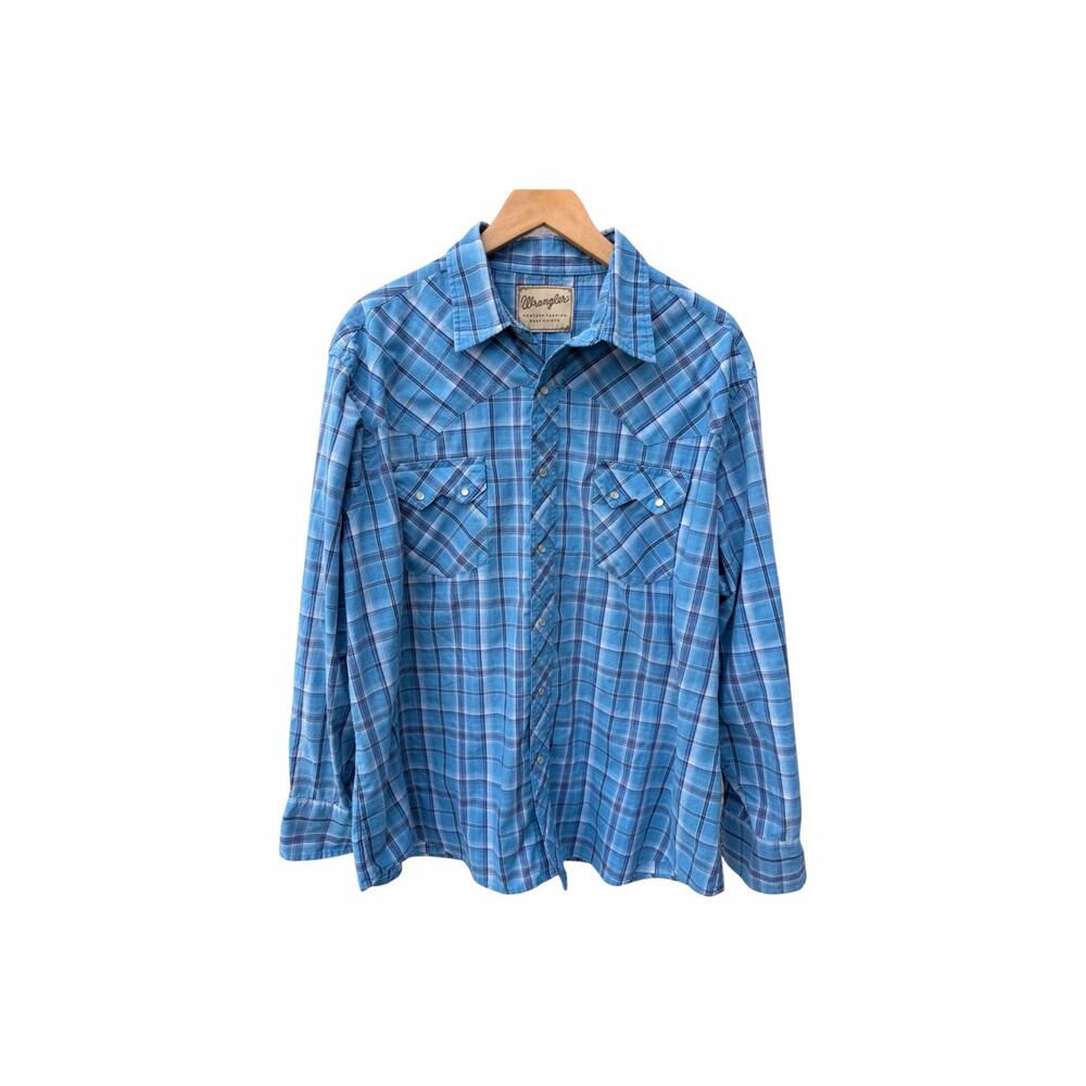 Wrangler light blue flannel button up